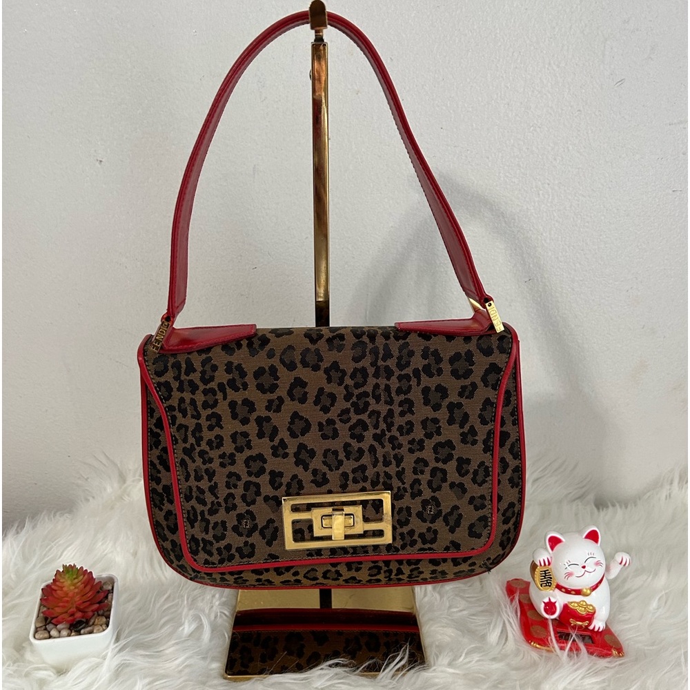 🔴SOLD🔴Fendi shoulder bag